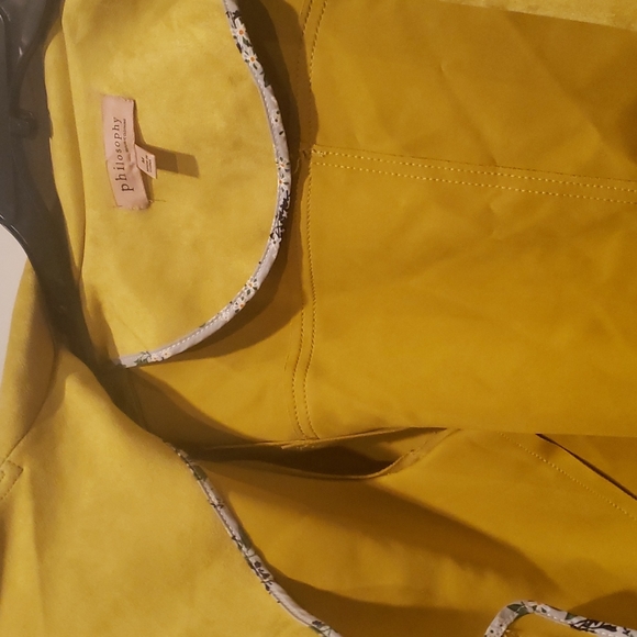 Yellow Jacket - Picture 3 of 3